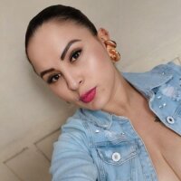 Domina0