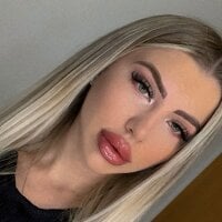 Megan_Ros' Profile Pic