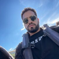 Alex_Burgoss' Offline Chat Room