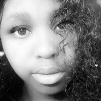 queen_serves model avatar