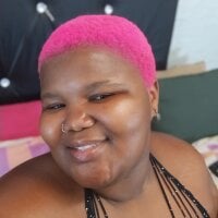 LadyBearX_ webcam model