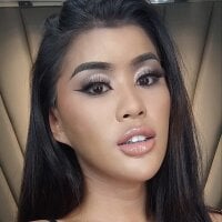 QuiinMollyXxX webcam