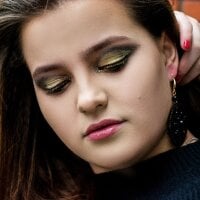 Phòng Chat Ngoại tuyến Lora_Louise