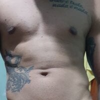 CasadoSafado13's Offline Chat Room