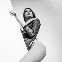 Alice77_'s Avatar Pic
