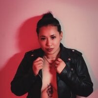 HollyPeyton webcam model