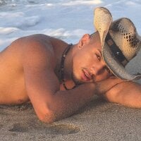 Aaronfox_x's Avatar Pic