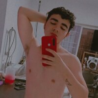 Cazador1303's Offline Chat Room