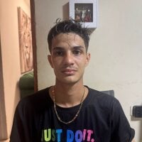 latinpervert_22 webcam model