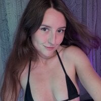 Lovelyamelieqc webcam