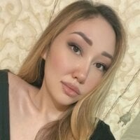 amika_lu17's Offline Chat Room