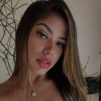 paola_oliveira's Avatar Pic