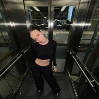 PaisleyWalker's Offline Chat Room