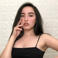 LeilaStrentis' Offline Chat Room