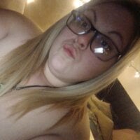 Bigbootybabe90's Offline Chat Room