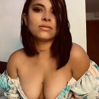 Valeria_Reyes_cam's Offline Chat Room