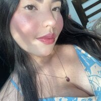 MommyCatalina 头像图片