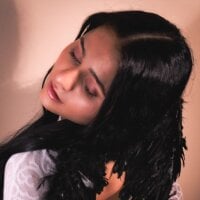 Giselle_Roldan webcam model