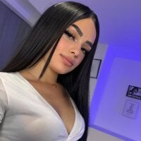 Meghan_luxe webcam model