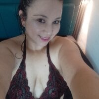 milf_lunablacke webcam model