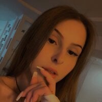 Lina_Away webcam