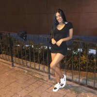 shayra_G's Offline Chat Room