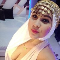 Yara__nasar model avatar