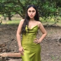 Hottie_Kiraxx