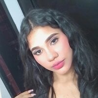 Mariana_black_b webcam model
