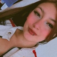 Emalu_777 webcam model