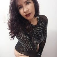 Ainhoa-hot