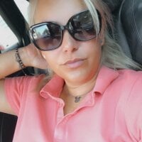 aAanna__A's Offline Chat Room