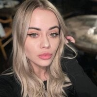 SamanthaFlexx webcam model