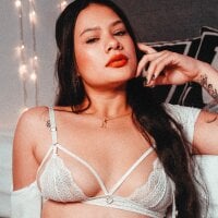 LanaRose15's Offline Chat Room