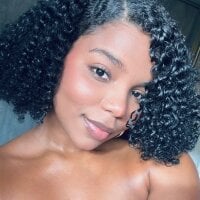 Chanell_mina