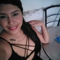 Alexa_sexosa's Offline Chat Room