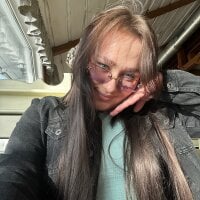 SquirtElsa webcam