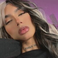 val_dream04 webcam model
