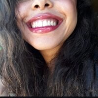 Morenaizzy webcam model