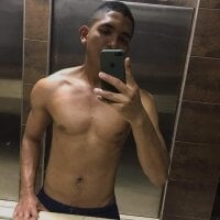 brandon_tayler: δωμάτιο συνομιλίας εκτός σύνδεσης