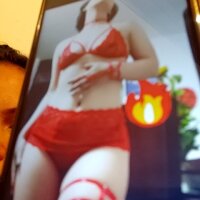 maxytina's Offline Chat Room