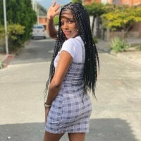 Perla_hot555's Offline Chat Room