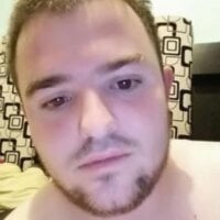 estebancaliente2929's Offline Chat Room