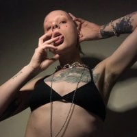 painntease's Offline Chat Room