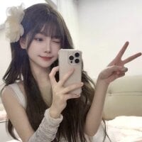 ninaya_s webcam model