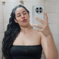 lizzie_megan webcam model