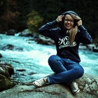 hakanuka's Offline Chat Room