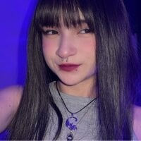 _Charlotte_Collins_ webcam model