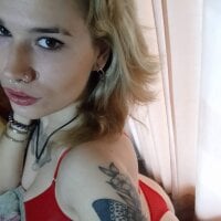 PizzaParty4's Offline Chat Room