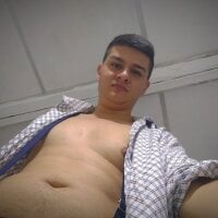 Brayancco822's Offline Chat Room